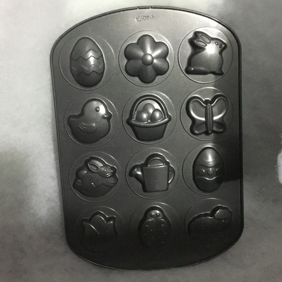 Wiltons baking mold for Easter. Baking mold, Wiltons cake pan, ladybug pan, - Picture 6 of 6